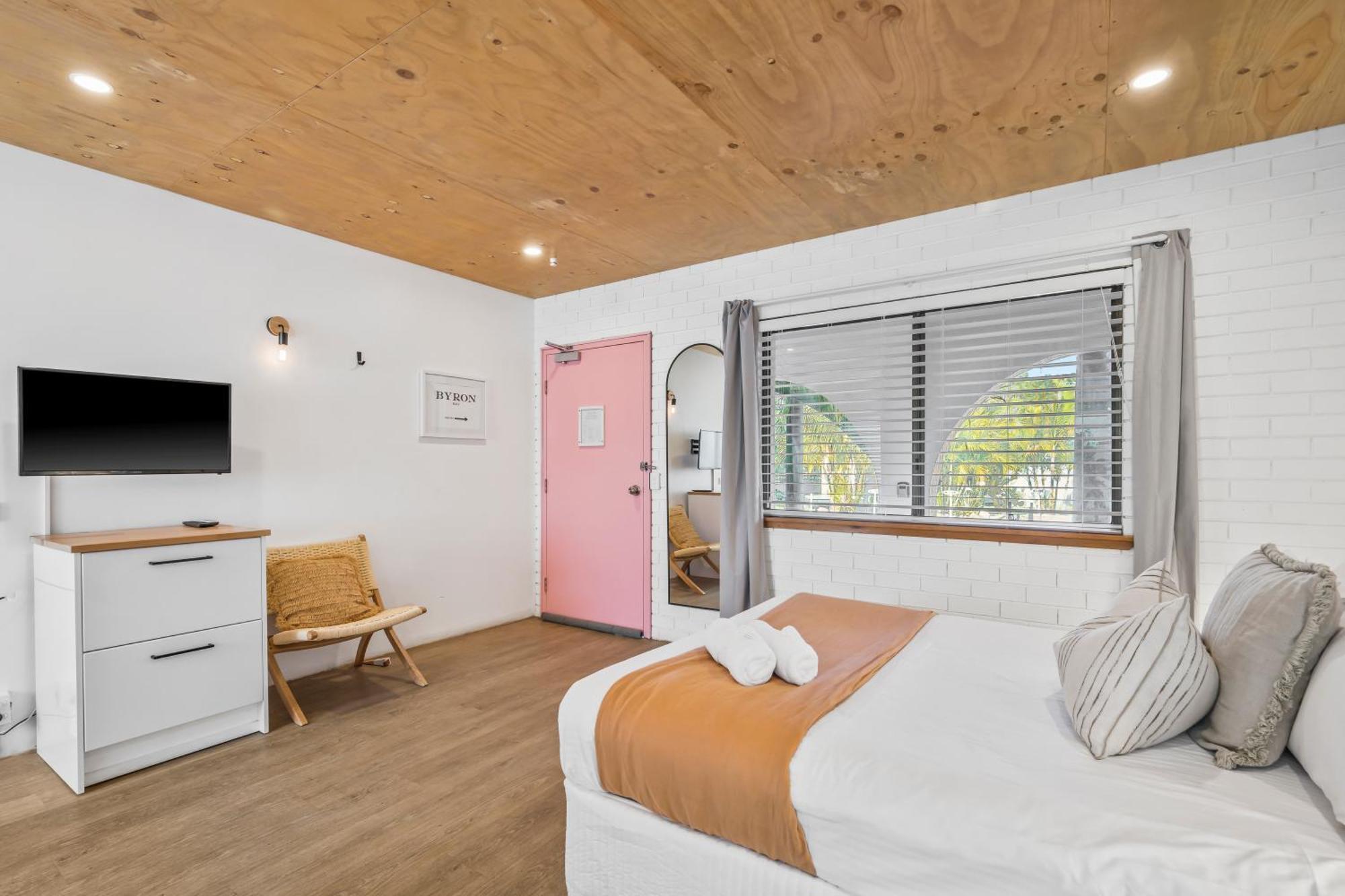 The Med Crescent Head Motel Luaran gambar