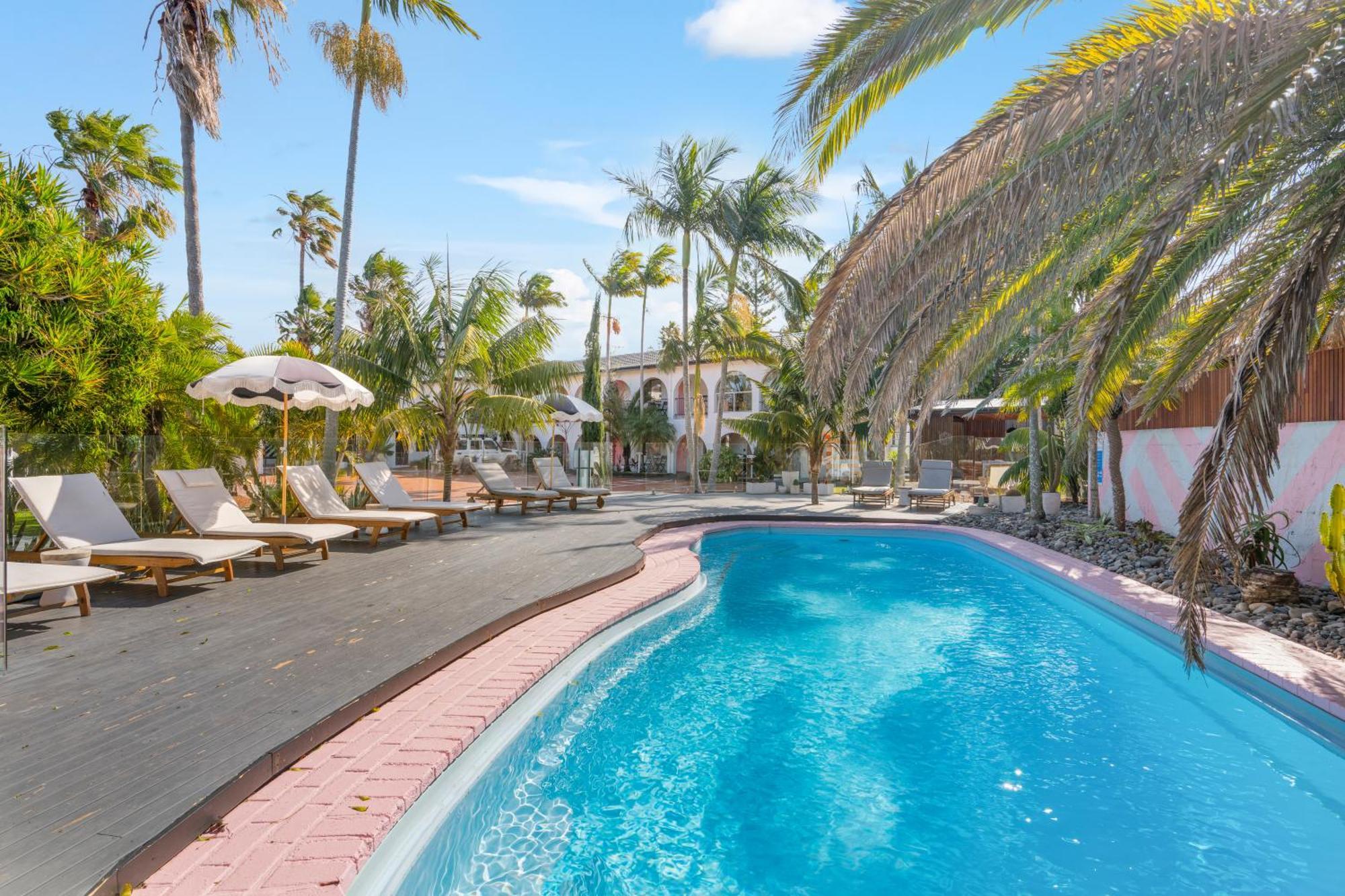The Med Crescent Head Motel Luaran gambar